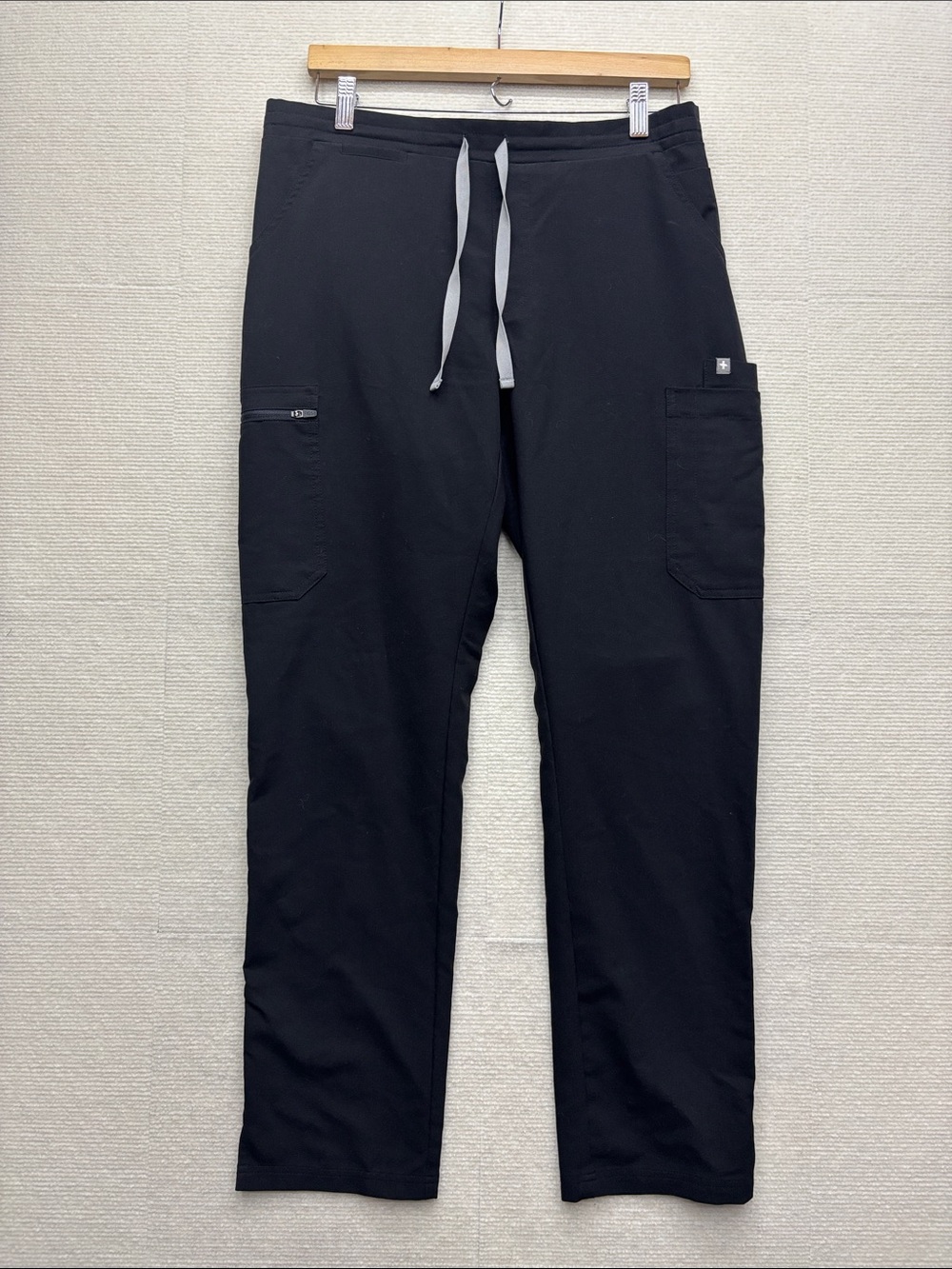 Figs medium Black Stretch Cargo Pants with Drawstring
